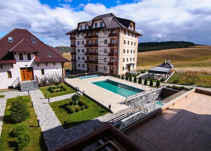 Hills & Ξενοδοχείο *