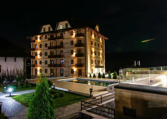 Hills & Ξενοδοχείο *