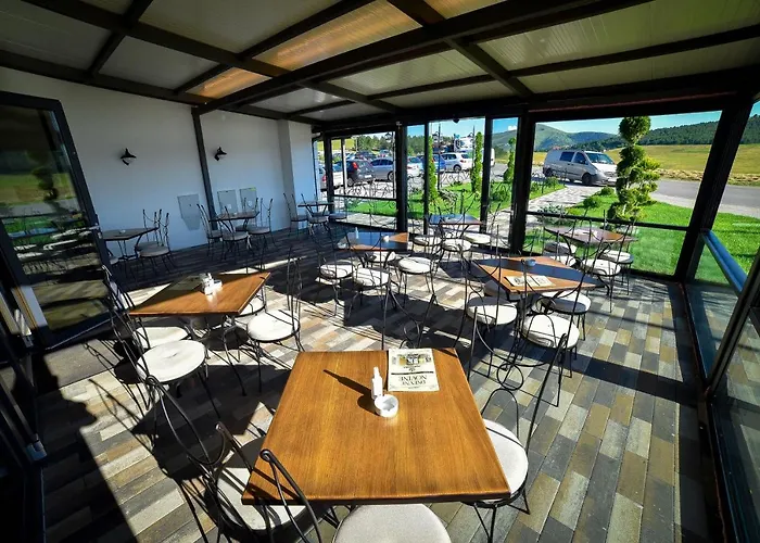 Hills & * Ζλάτιμπορ