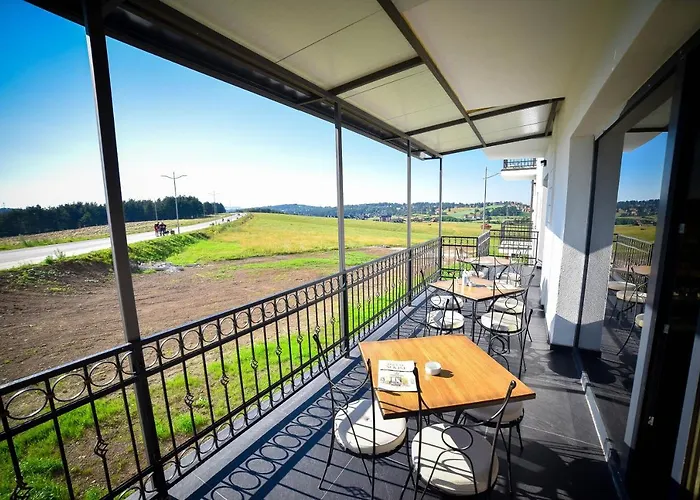 Hills & Ξενοδοχείο Ζλάτιμπορ