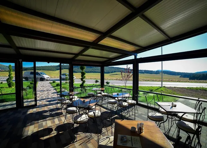 Hills & Ξενοδοχείο