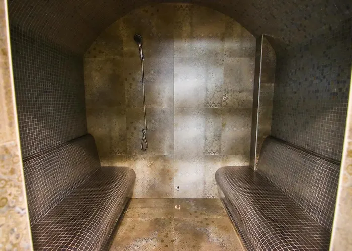 Hills & Ξενοδοχείο *